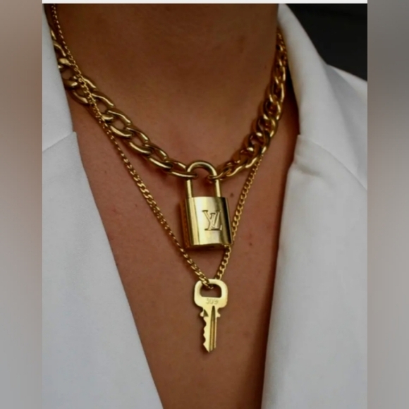 Authentic Louis Vuitton Lock & Key Link Chain - Picture 1 of 3